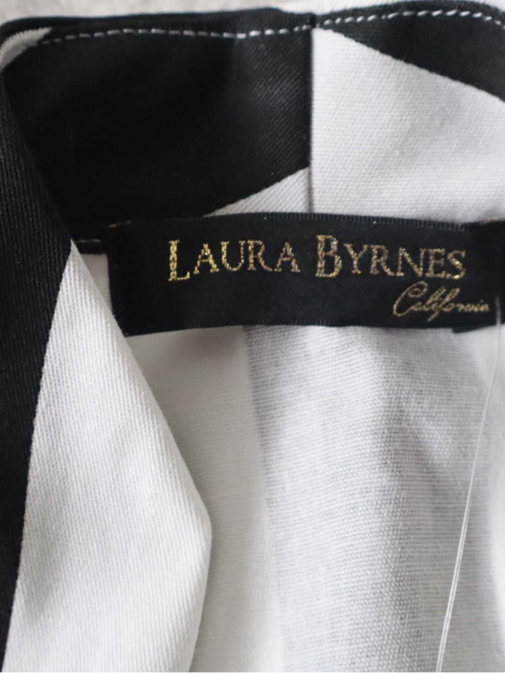 Black & White Striped Women’s Button-Front Blouse - Picture 4 of 13